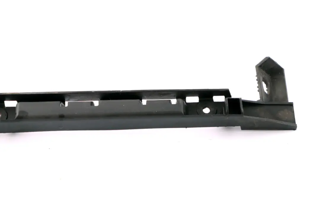 Aufnahme Seitlich Hinten Links für BMW 7 er E65 E66 E67 mit Teilenummer 8245313 BMW 7 er E65 E66 E67 Aufnahme Seitlich Hinten Links - SKU 8245313 - Teilenummer 8245313