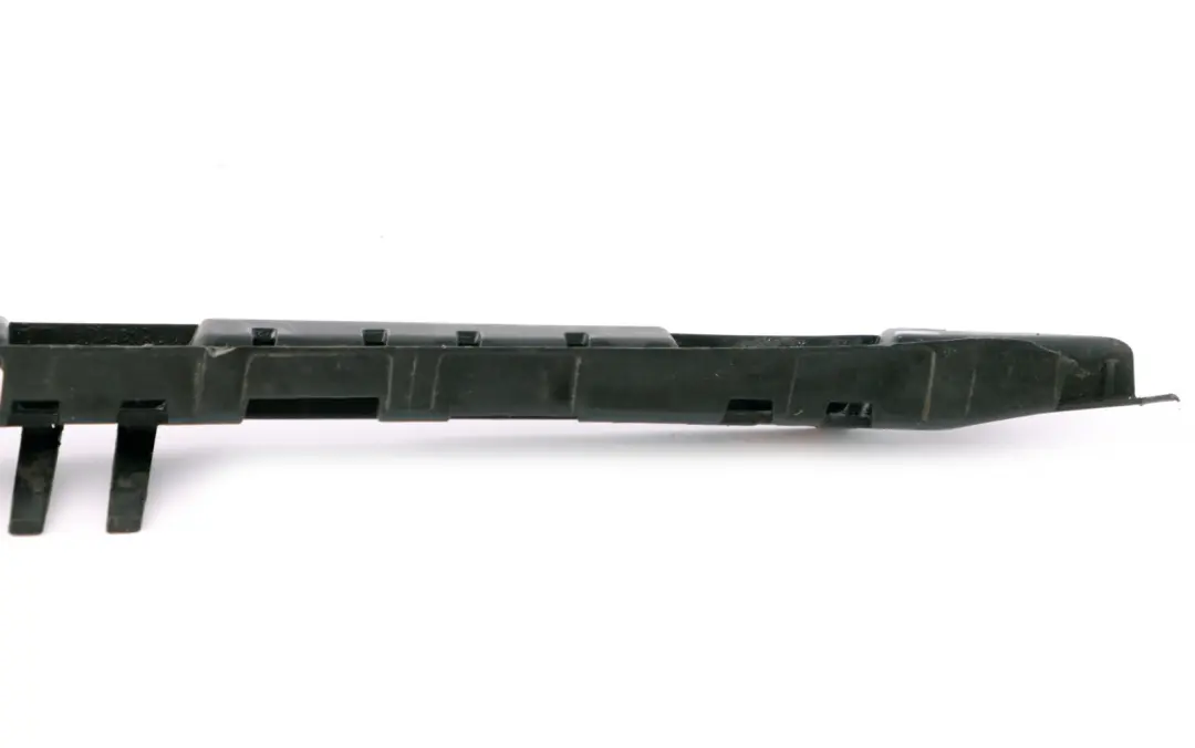 Aufnahme Seitlich Hinten Links für BMW 7 er E65 E66 E67 mit Teilenummer 8245313 BMW 7 er E65 E66 E67 Aufnahme Seitlich Hinten Links - SKU 8245313 - Teilenummer 8245313