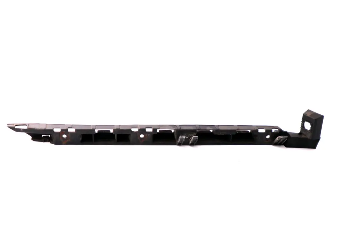 Montaje Lateral Trasero Derecho En Parachoques Trasero para BMW E65 E66 E67 con número de pieza 8245314 BMW E65 E66 E67 Montaje Lateral Trasero Derecho En Parachoques Trasero - SKU 8245314 - Número de pieza 8245314