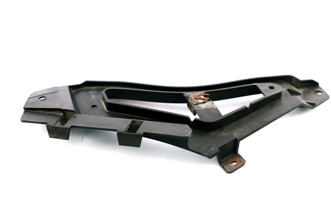 Soporte Guia Parachoques Trasero Izquierdo para BMW E65 E66 E67 con número de pieza 8245315 BMW E65 E66 E67 Soporte Guia Parachoques Trasero Izquierdo - SKU 8245315 - Número de pieza 8245315