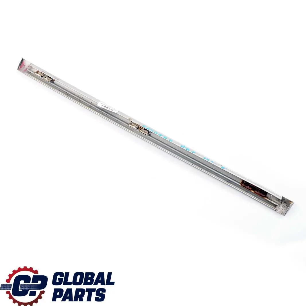 Acabado Ventana Lateral Trasera Izquierda Strip Trim Titan para BMW E53 con número de pieza 8245865 BMW E53 Acabado Ventana Lateral Trasera Izquierda Strip Trim Titan - SKU 8245865 - Número de pieza 8245865