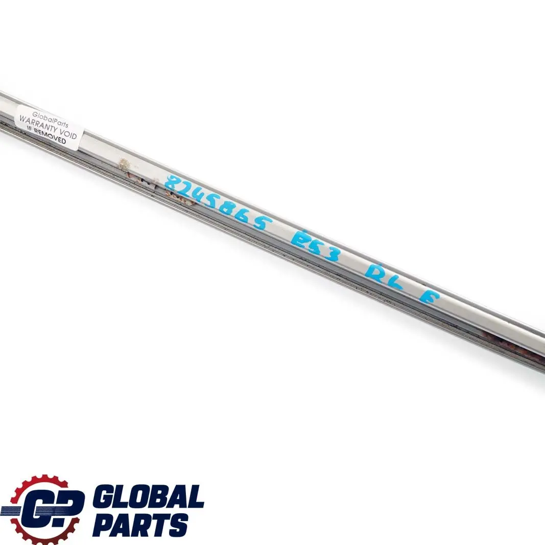 Finisher Finestra Laterale Posteriore Sinistra Striscia Titan per BMW X5 E53 con numero di parte 8245865 BMW X5 E53 Finisher Finestra Laterale Posteriore Sinistra Striscia Titan - SKU 8245865 - Numero di parte 8245865