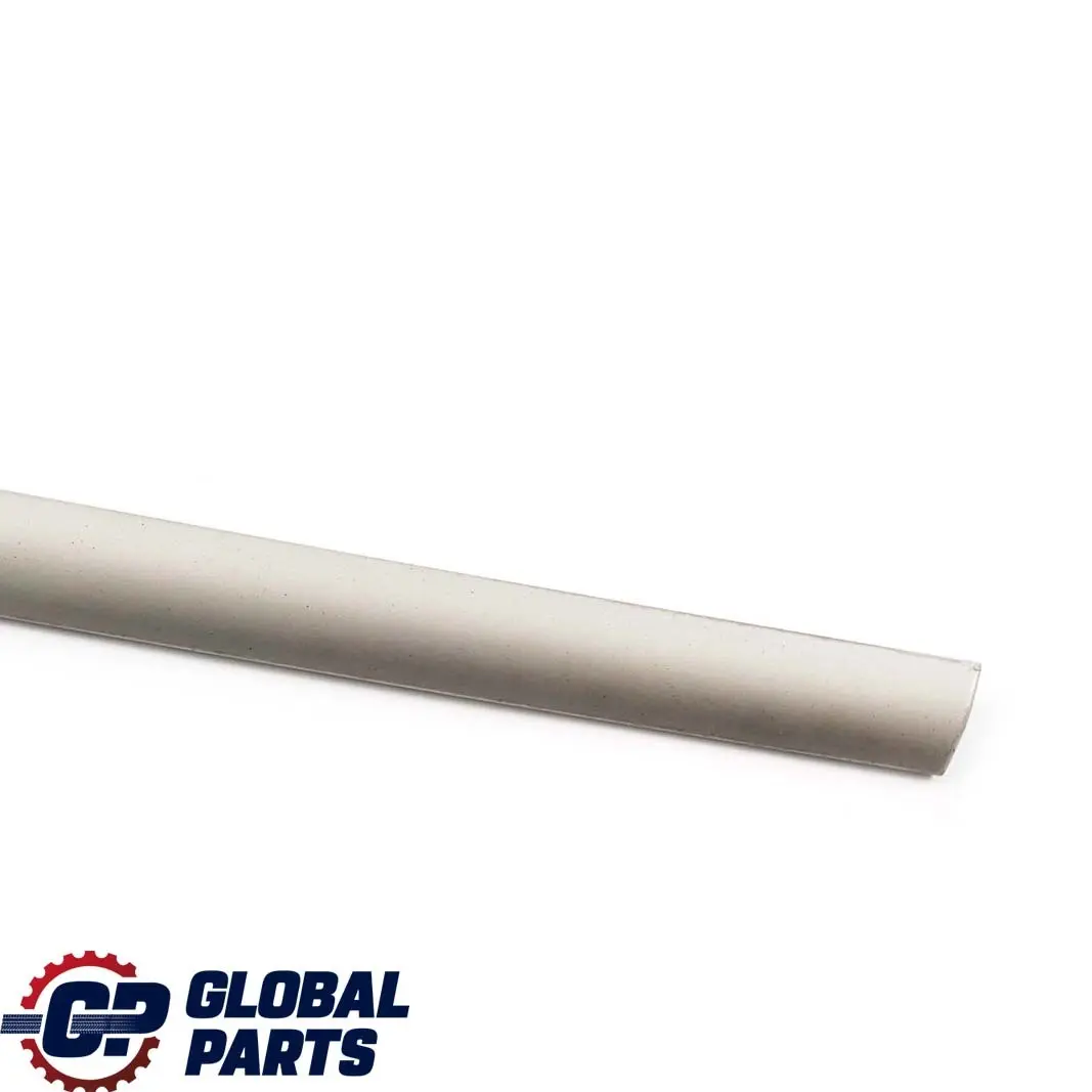 Acabado Ventana Lateral Trasera Derecha O / S Strip Trim Titan para BMW E53 con número de pieza 8245866 BMW E53 Acabado Ventana Lateral Trasera Derecha O / S Strip Trim Titan - SKU 8245866 - Número de pieza 8245866