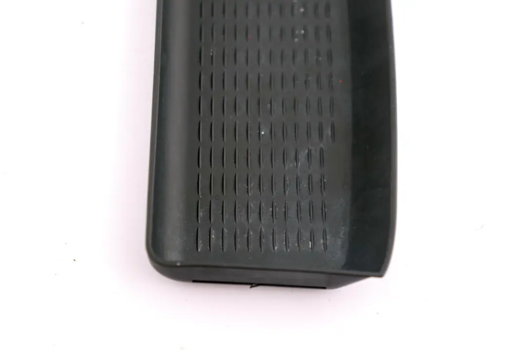 Alfombrilla Consola Trasera Goma 5116 para BMW X5 E53 con número de pieza 8247119 BMW X5 E53 Alfombrilla Consola Trasera Goma 5116 - SKU 8247119 - Número de pieza 8247119