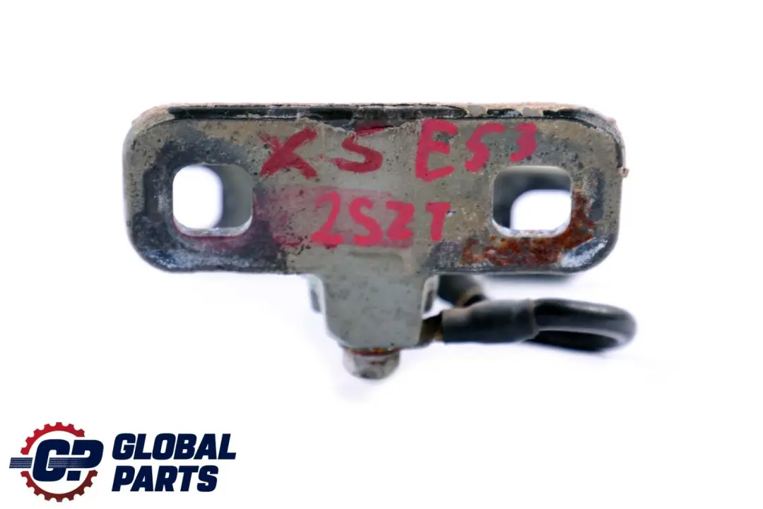 Zawias klapy bagażnika lewy 8247667 do BMW E53 X5 o numerze 7006121 BMW E53 X5 Zawias klapy bagażnika lewy 8247667 - SKU 8247667-GG - Numer Części 7006121