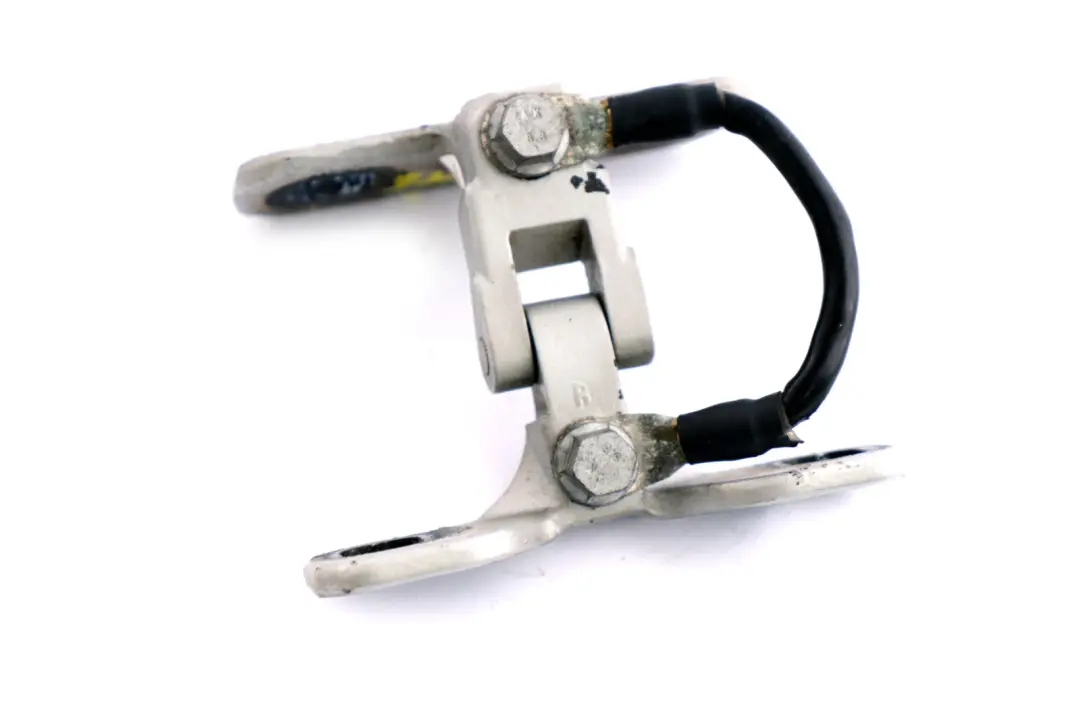 Cerniera Superiore Destra Portellone Bagagliaio Titan Silver per BMW X5 E53 con numero di parte 8247668 BMW X5 E53 Cerniera Superiore Destra Portellone Bagagliaio Titan Silver - SKU 8247668-1 - Numero di parte 8247668