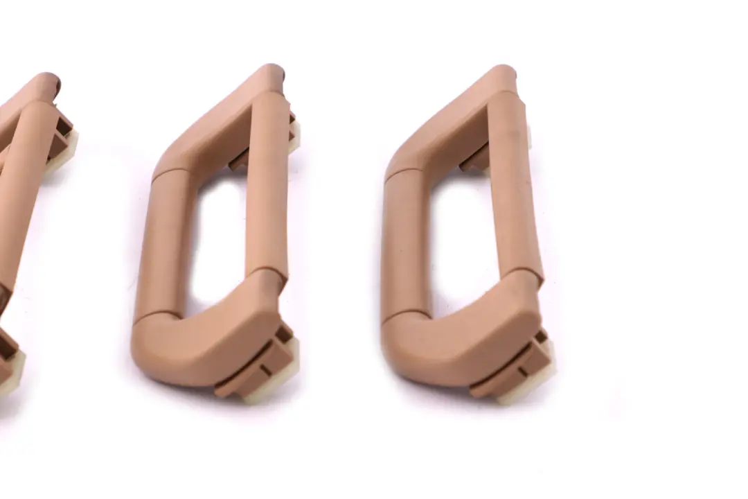 Poignee Beige Clair Beige 5116 pour BMW X5 E53 à propos du numéro de pièce 8248978 BMW X5 E53 Poignee Beige Clair Beige 5116 - SKU 8248978 - Numéro de pièce 8248978