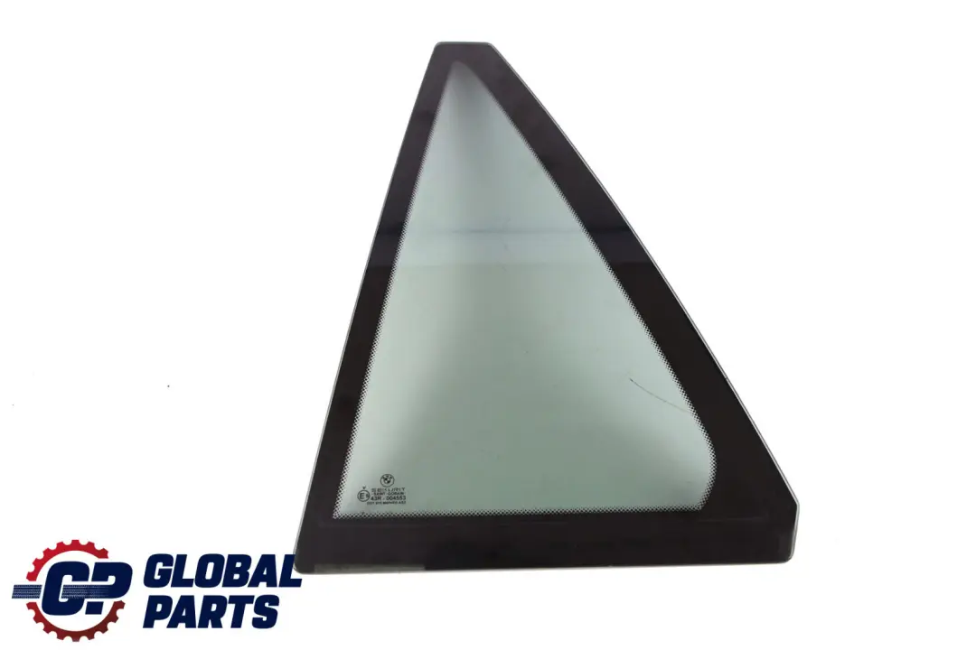 Vetro Finestrino Posteriore Triangolare Fisso AS3 Sinistro per BMW X5 E53 con numero di parte 8249929 BMW X5 E53 Vetro Finestrino Posteriore Triangolare Fisso AS3 Sinistro - SKU 8249929 - Numero di parte 8249929