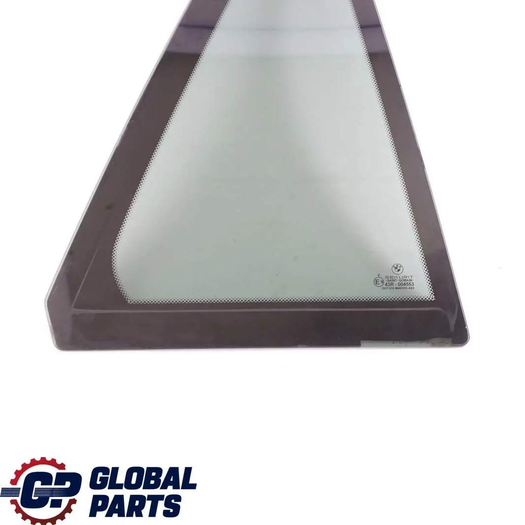 Finestrino Posteriore Destro Oscurato Nero per BMW Serie X5 E53 con numero di parte 8249930 BMW Serie X5 E53 Finestrino Posteriore Destro Oscurato Nero - SKU 8249930-1 - Numero di parte 8249930