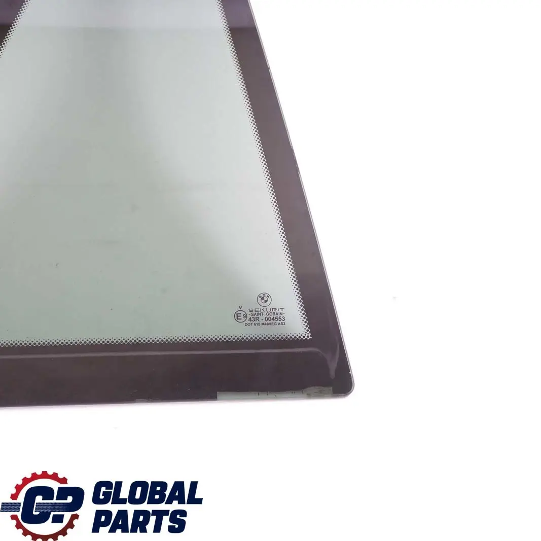 Trasera Derecha Ventana Triangulo Fijo Tintado Negro para BMW E53 con número de pieza 8249930 BMW E53 Trasera Derecha Ventana Triangulo Fijo Tintado Negro - SKU 8249930-1 - Número de pieza 8249930
