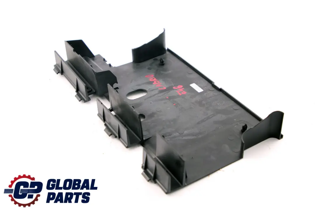 Embellecedor de la tapa del maletero portón trasero Negro para BMW E46 Cabrio con número de pieza 8250106 BMW E46 Cabrio Embellecedor de la tapa del maletero portón trasero Negro - SKU 8250106 - Número de pieza 8250106