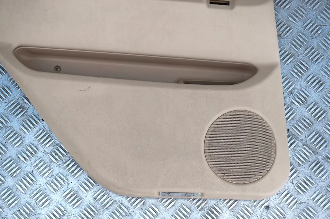 Türverkleidung Hinten Links Leder Hell Beige für BMW X5 er E53 mit Teilenummer 8250207 BMW X5 er E53 Türverkleidung Hinten Links Leder Hell Beige - SKU 8250207 - Teilenummer 8250207