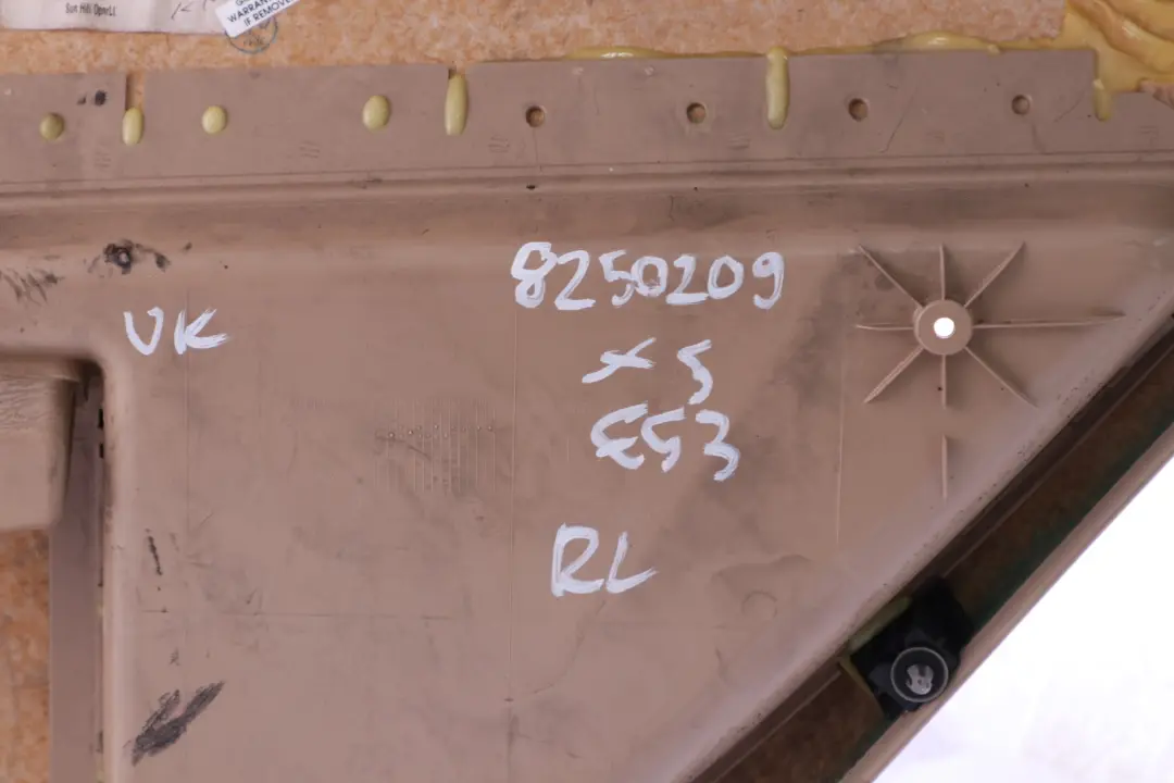 Left N/S Door Card Trim Panel Leather Beige Roller Blind to BMW X5 Series E53 Rear with Part number 8250209 BMW X5 Series E53 Rear Left N/S Door Card Trim Panel Leather Beige Roller Blind - SKU 8250209 - Part number 8250209