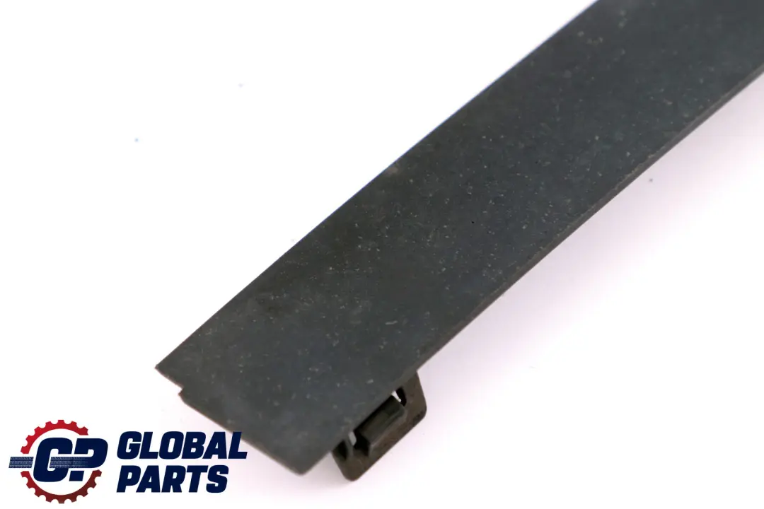 BMW X5 E53 Pare-Chocs Clapet Attelage a Gauche - SKU 8250413 - Numéro de pièce 8250413