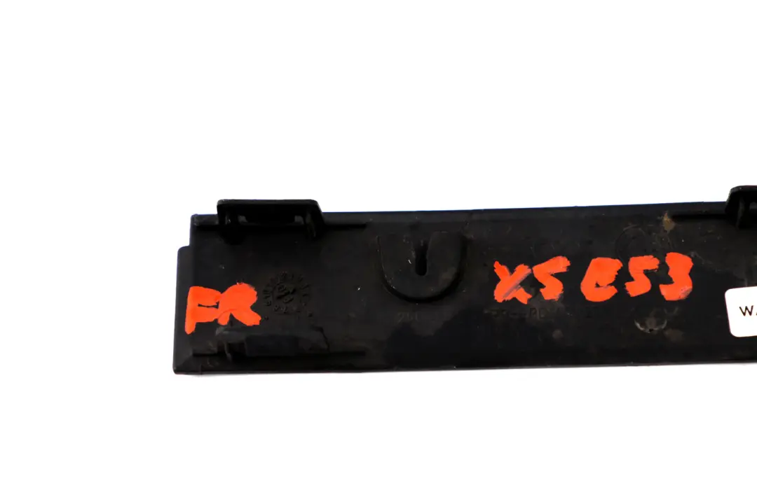 Pare-Chocs Clapet Attelage Droite pour BMW X5 E53 à propos du numéro de pièce 8250414 BMW X5 E53 Pare-Chocs Clapet Attelage Droite - SKU 8250414 - Numéro de pièce 8250414