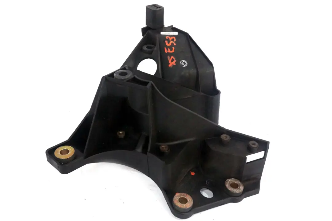 Soporte Agregado Rueda De Repuesto para BMW X5 E53 con número de pieza 8244135 BMW X5 E53 Soporte Agregado Rueda De Repuesto - SKU 8250435 - Número de pieza 8244135