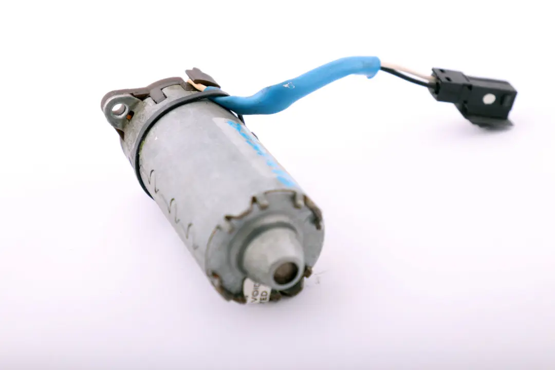 Front Seat Angle Adjustment Engine Motor 1-1240-01 to BMW X5 E46 E53 E64 with Part number 8251498 BMW X5 E46 E53 E64 Front Seat Angle Adjustment Engine Motor 1-1240-01 - SKU 8251498 - Part number 8251498