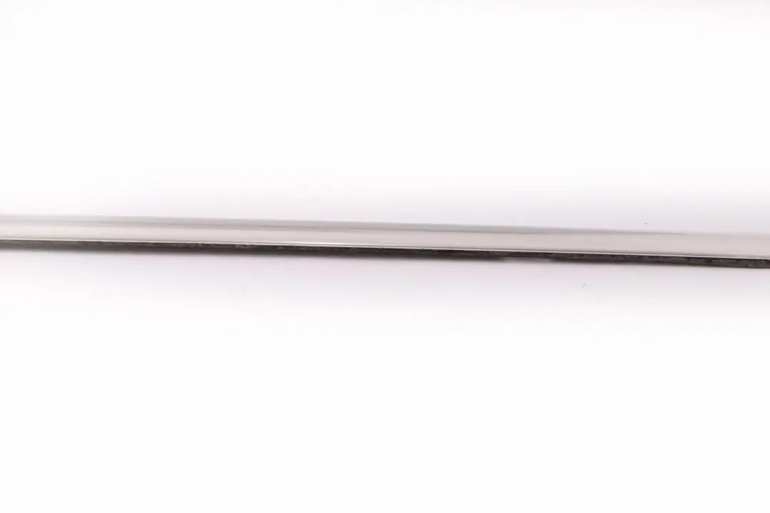 Schachtabdeckung Vornen Aussen Rechts Chrom für BMW X5 er E53 mit Teilenummer 8251594 BMW X5 er E53 Schachtabdeckung Vornen Aussen Rechts Chrom - SKU 8251594 - Teilenummer 8251594