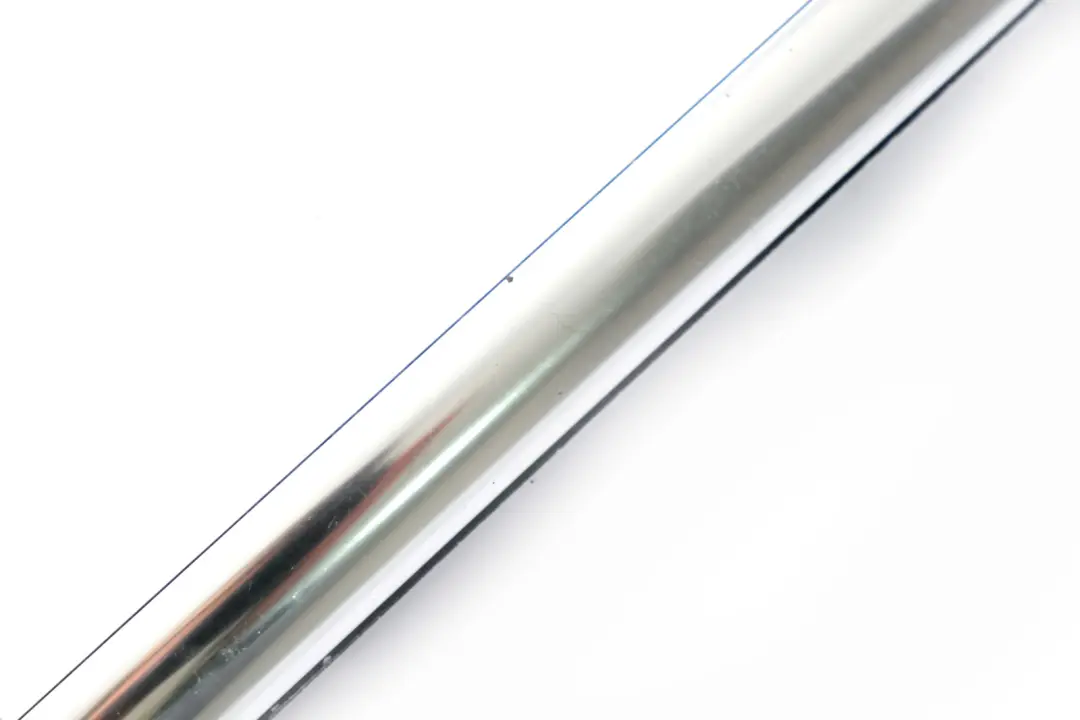 BMW X5 Series E53 Front Right Door O/S Outer Weatherstrip Chrome - SKU 8251594 - Part number 8251594