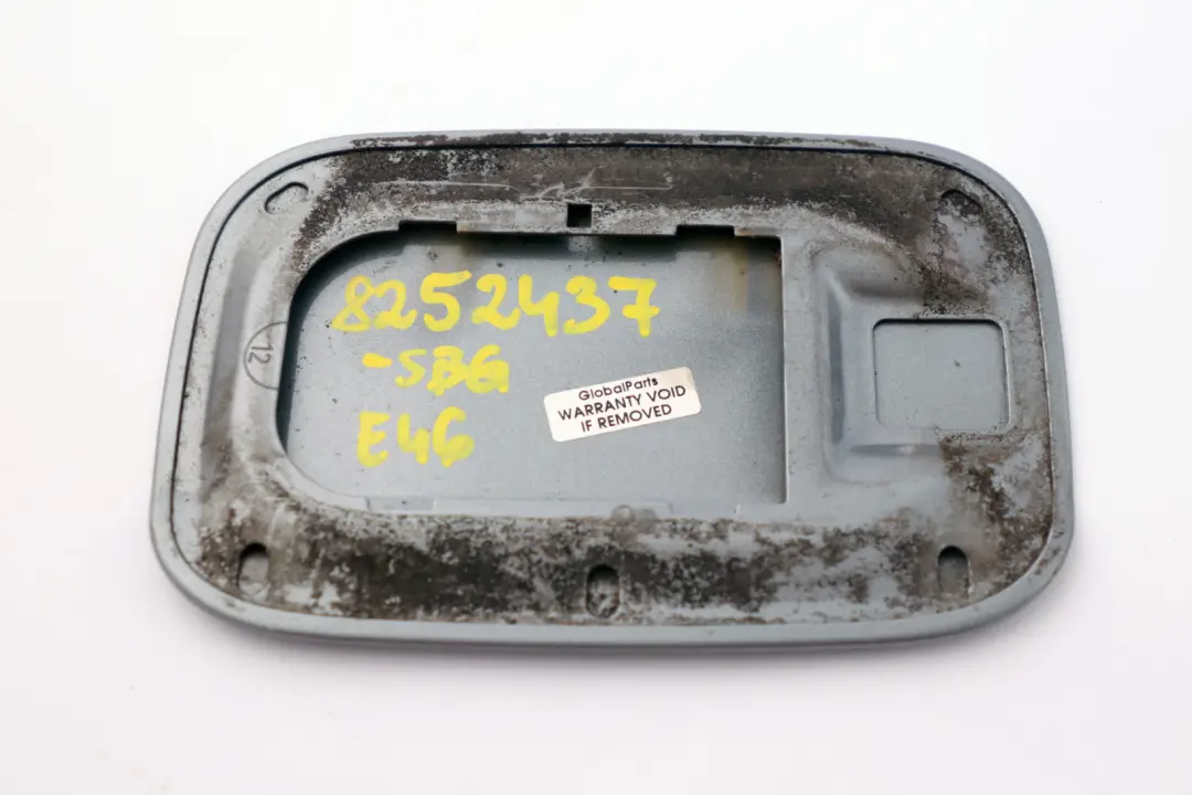 Filler Fill in Flap Cover Silbergrau Silver Grey to BMW 3 Series 46 Compact Fuel with Part number 8252437 BMW 3 Series 46 Compact Fuel Filler Fill in Flap Cover Silbergrau Silver Grey - SKU 8252437 - Part number 8252437