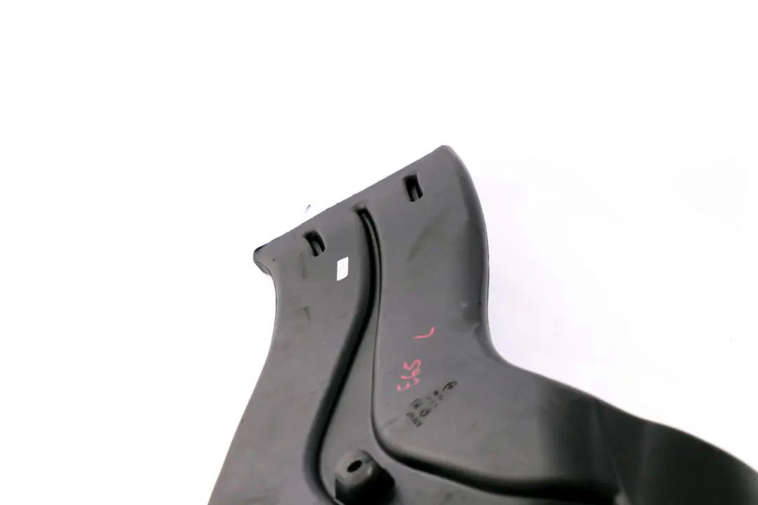 Heater Duct Rear Front Left N/S to BMW 7 Series E65 E66 E67 with Part number 8252449 BMW 7 Series E65 E66 E67 Heater Duct Rear Front Left N/S - SKU 8252449 - Part number 8252449