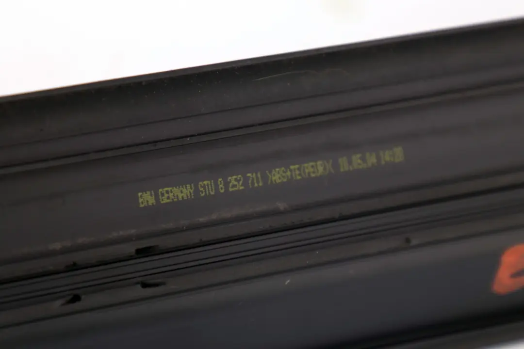 Entrance Cover Trim Strip Front Right O/S Black to BMW 3 Series Compact E46 with Part number 8252711 BMW 3 Series Compact E46 Entrance Cover Trim Strip Front Right O/S Black - SKU 8252711 - Part number 8252711