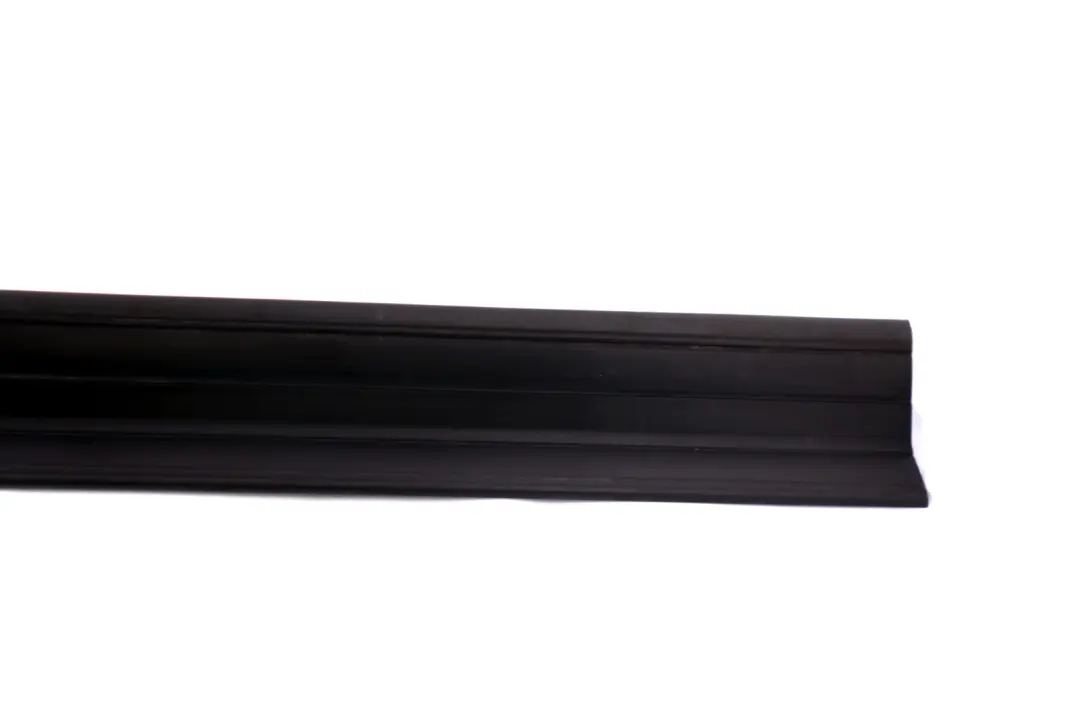 BMW 3 Series Compact E46 Entrance Cover Trim Strip Front Right O/S Black - SKU 8252711 - Part number 8252711