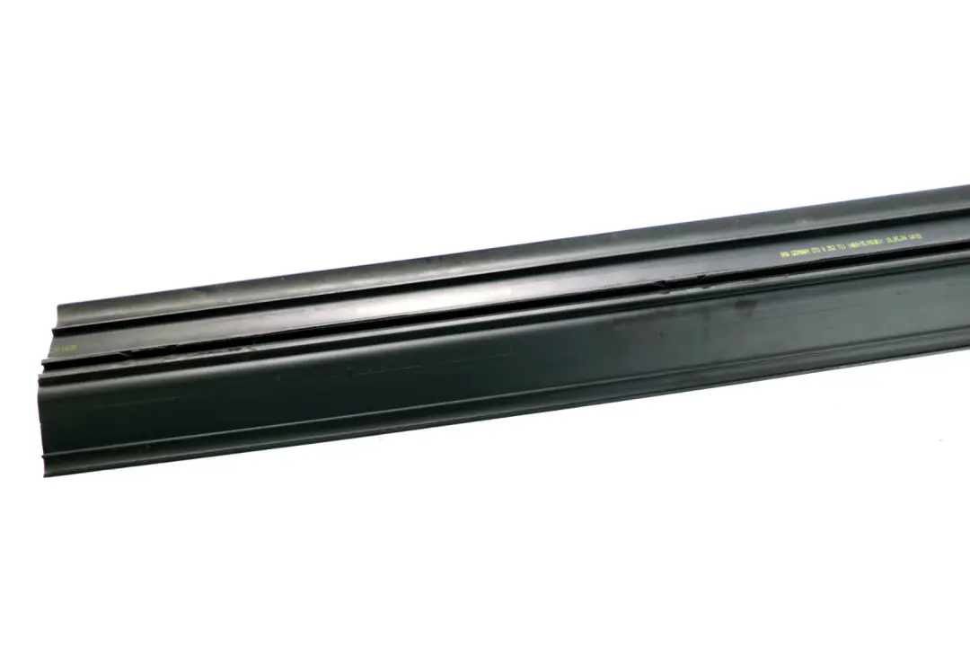 BMW 3 Series Compact E46 Entrance Cover Trim Strip Front Right O/S Black - SKU 8252711 - Part number 8252711