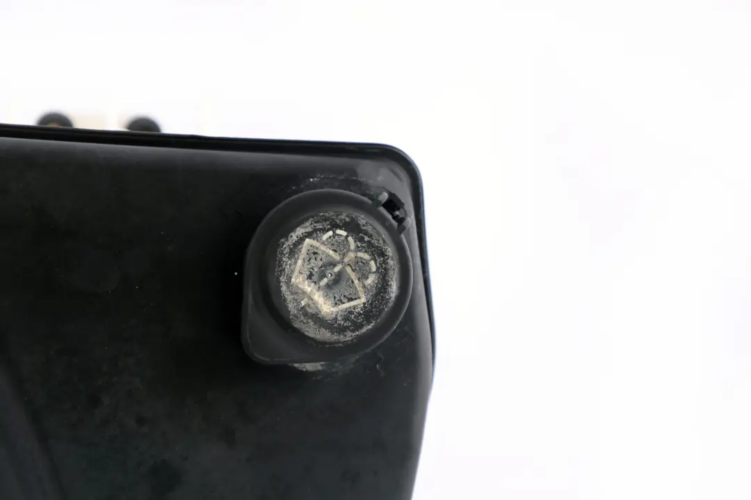 *BMW X5 er E53 Waschflüssigkeitsbehälter Scheibenwaschanlage für mit Teilenummer 8252722 *BMW X5 er E53 Waschflüssigkeitsbehälter Scheibenwaschanlage - SKU 8252722 - Teilenummer 8252722