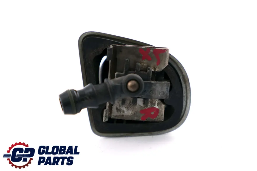 Head Lamp Cleaning Spray Nozzle Right O/S Titansilber Silver to BMW X5 Series E53 with Part number 8252746 BMW X5 Series E53 Head Lamp Cleaning Spray Nozzle Right O/S Titansilber Silver - SKU 8252746-TS1 - Part number 8252746