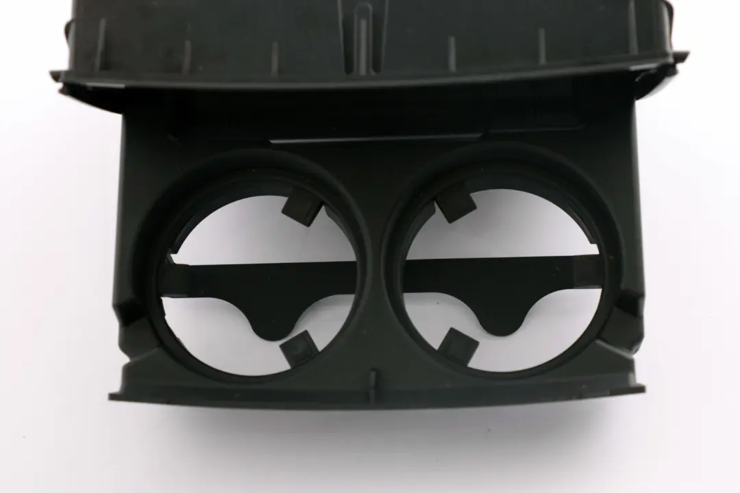 Centro Trasero Portavasos Consola para BMW X5 E53 con número de pieza 8253125 BMW X5 E53 Centro Trasero Portavasos Consola - SKU 8253125 - Número de pieza 8253125