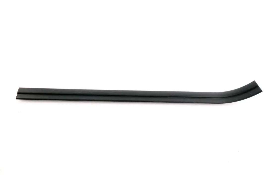 BMW X5 Serie E53 Couverture Entree devant a Droite Noir - SKU 8254290 - Numéro de pièce 8254290