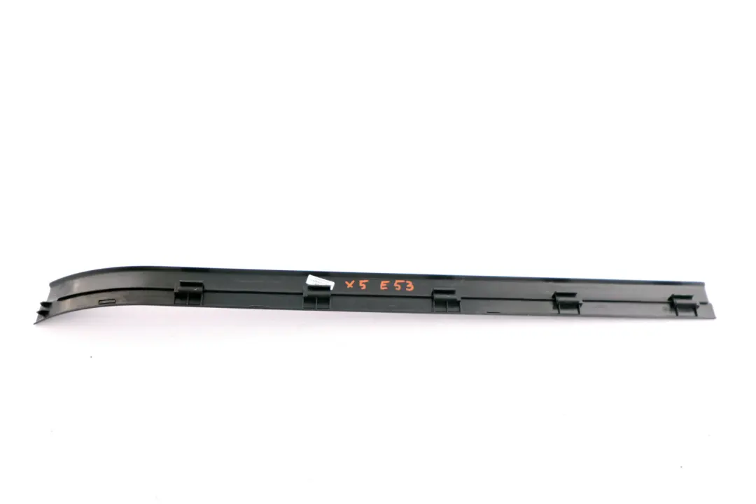 BMW X5 Serie E53 Couverture Entree devant a Droite Noir - SKU 8254290 - Numéro de pièce 8254290