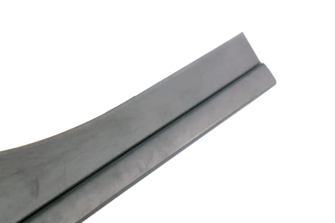 Lado Trasero Izquierdo Entrada Tapa Umbral Puerta Negro 8402109 para BMW X5 E53 con número de pieza 8254293 BMW X5 E53 Lado Trasero Izquierdo Entrada Tapa Umbral Puerta Negro 8402109 - SKU 8254293 - Número de pieza 8254293