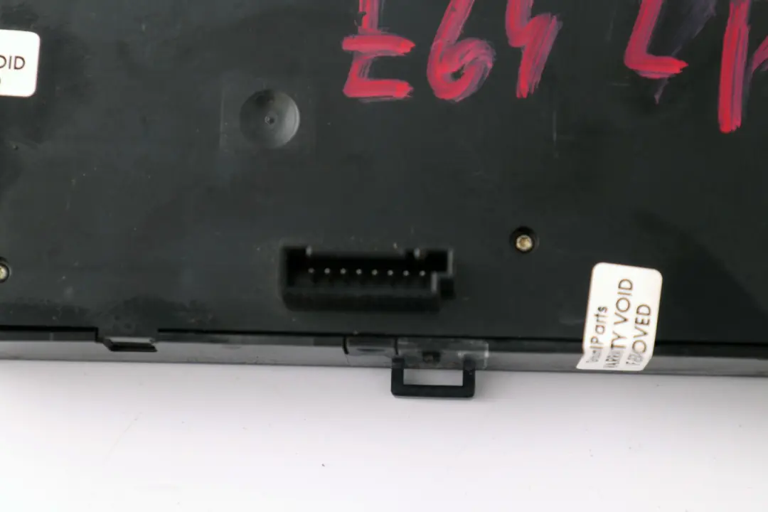 Unità azionamento anteriore sinistra Pannello interruttore sedile per BMW E46 E64 con numero di parte 8255383 BMW E46 E64 Unità azionamento anteriore sinistra Pannello interruttore sedile - SKU 8255383 - Numero di parte 8255383