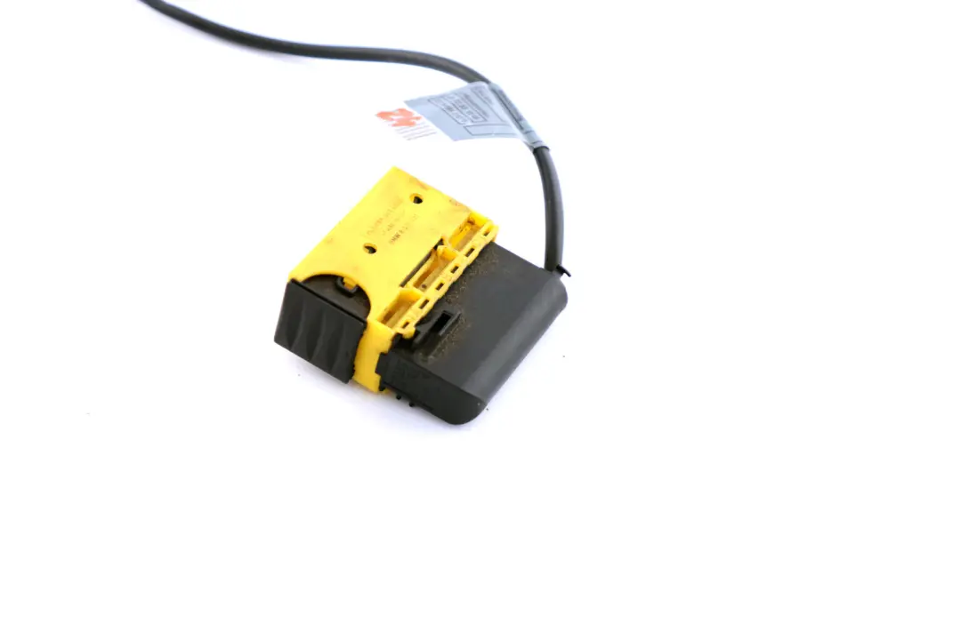 Cavo Tendi Cintura di Sicurezza per BMW 6 X3 X5 E53 E63 E83 con numero di parte 8255704 BMW 6 X3 X5 E53 E63 E83 Cavo Tendi Cintura di Sicurezza - SKU 8255704 - Numero di parte 8255704