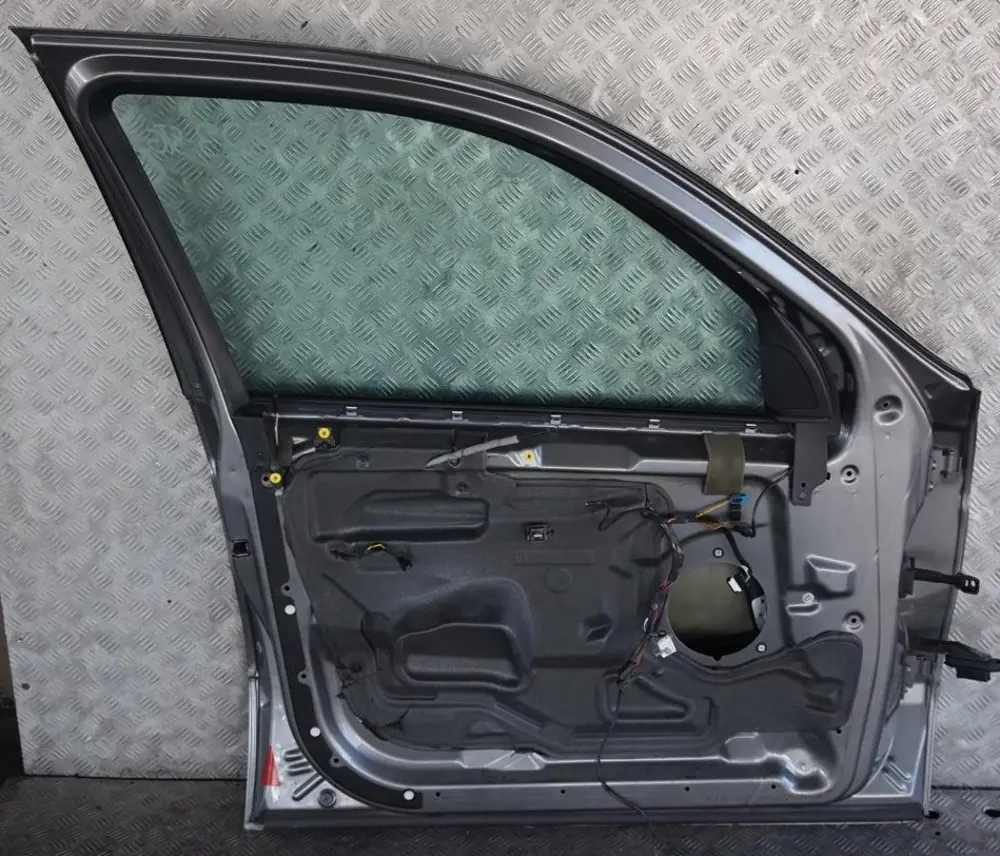 Door Front Left N/S Sterlinggrau Sterling Grey Metallic 472 to BMW X5 Series E53 with Part number 8256823 BMW X5 Series E53 Door Front Left N/S Sterlinggrau Sterling Grey Metallic 472 - SKU 8256823-STG - Part number 8256823
