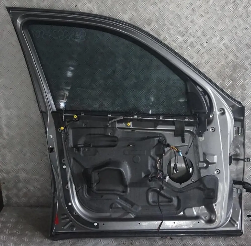 Door Front Left N/S Sterlinggrau Sterling Grey Metallic 472 to BMW X5 Series E53 1 with Part number 8256823 BMW X5 Series E53 1 Door Front Left N/S Sterlinggrau Sterling Grey Metallic 472 - SKU 8256823-STG1 - Part number 8256823