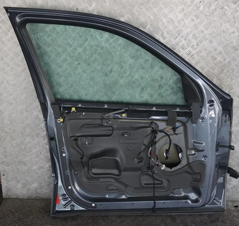 Tür Vorne Links Stalhgrau Stahl Grau Metallic - 400 für BMW X5 er E53 1 mit Teilenummer 8256823 BMW X5 er E53 1 Tür Vorne Links Stalhgrau Stahl Grau Metallic - 400 - SKU 8256823-STH1 - Teilenummer 8256823