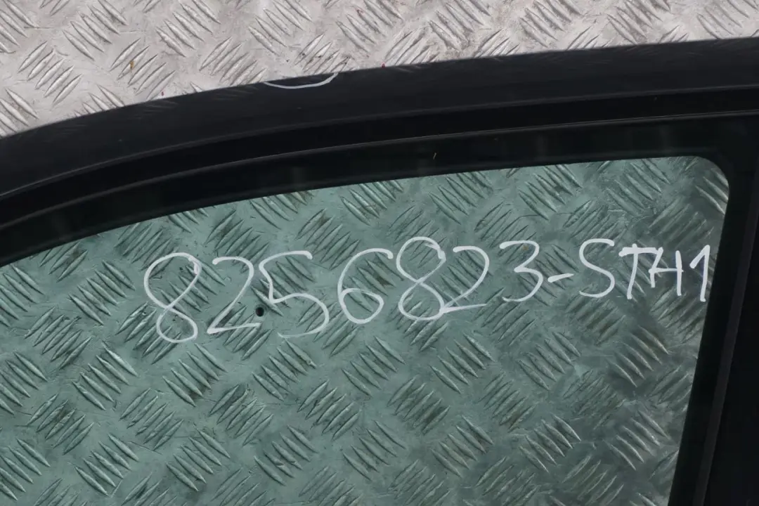 Drzwi lewe przednie przód Stahlgrau do BMW E53 X5 o numerze 8256823 BMW E53 X5 Drzwi lewe przednie przód Stahlgrau - SKU 8256823-STH1 - Numer Części 8256823