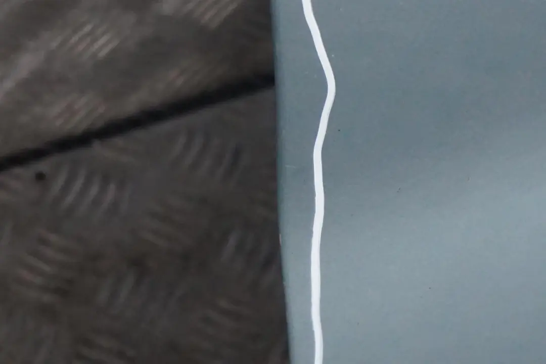 Tür Vorne Rechts Graugruen Grau Gruen Metallic - 442 für BMW X5 er E53 mit Teilenummer 8256824 BMW X5 er E53 Tür Vorne Rechts Graugruen Grau Gruen Metallic - 442 - SKU 8256824-GG - Teilenummer 8256824