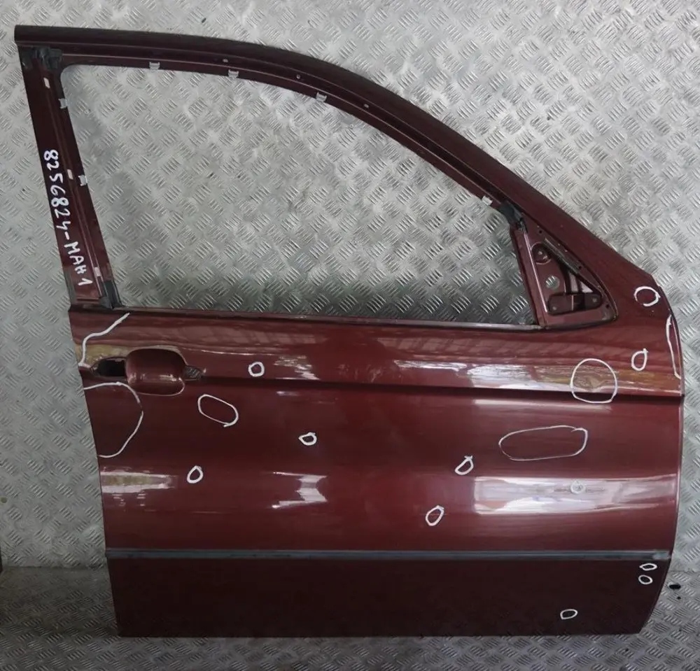 *BMW X5 er 1 E53 Tür vorne rechts Mahagoni Metallic - 436 für mit Teilenummer 8256824 *BMW X5 er 1 E53 Tür vorne rechts Mahagoni Metallic - 436 - SKU 8256824-MAH1 - Teilenummer 8256824