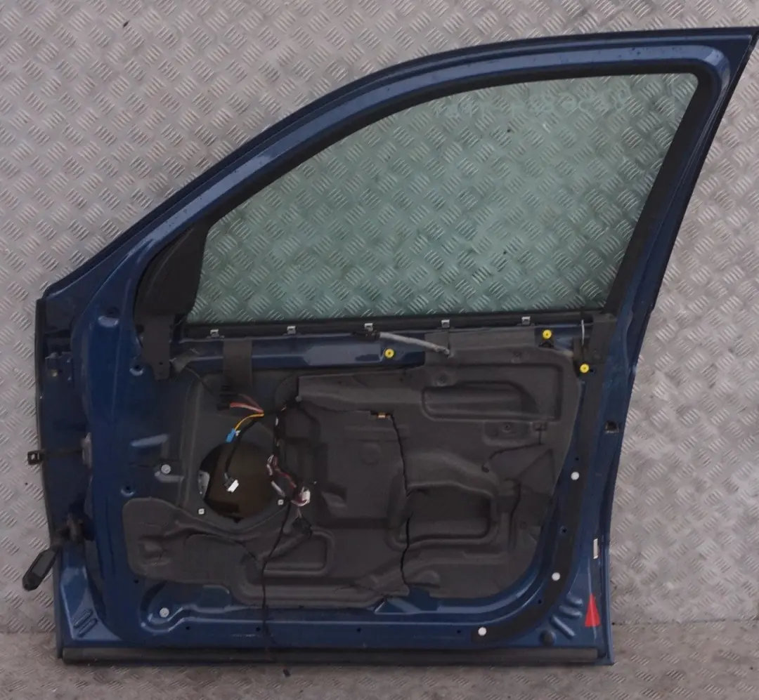 Drzwi prawe przednie przód Topasblau do BMW E53 X5 o numerze 8256824 BMW E53 X5 Drzwi prawe przednie przód Topasblau - SKU 8256824-TPB1 - Numer Części 8256824