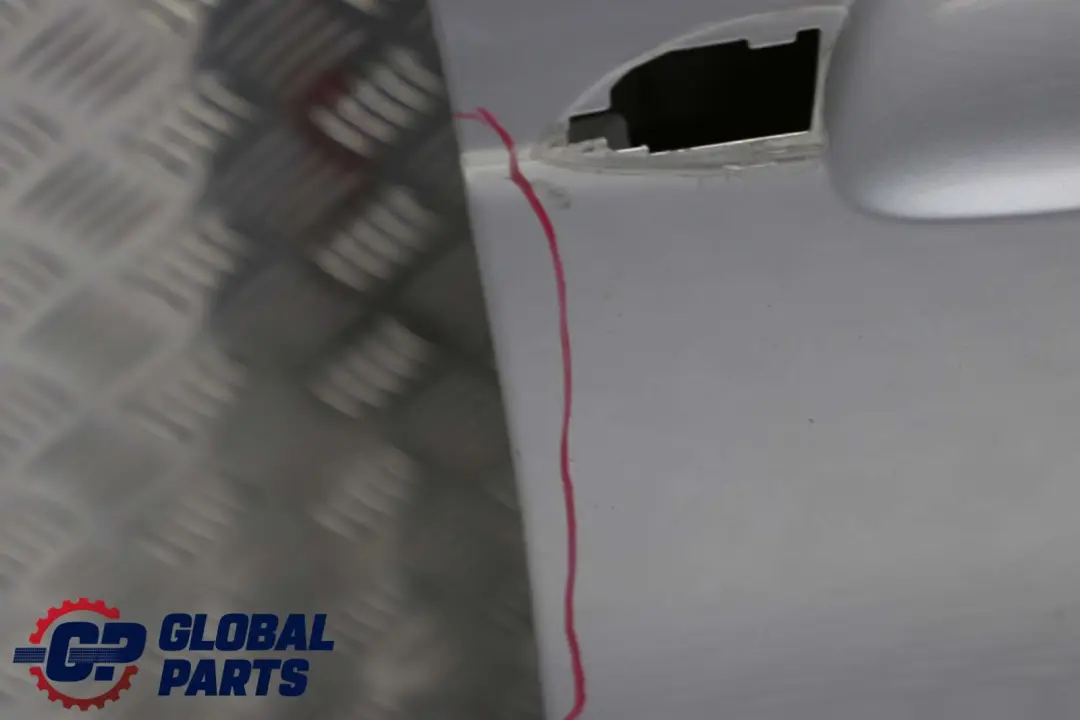 Tür vorne rechts Titansilber Titan Silber Metallic - 35 für BMW X5 er E53 mit Teilenummer 8256824 BMW X5 er E53 Tür vorne rechts Titansilber Titan Silber Metallic - 35 - SKU 8256824-TS1 - Teilenummer 8256824