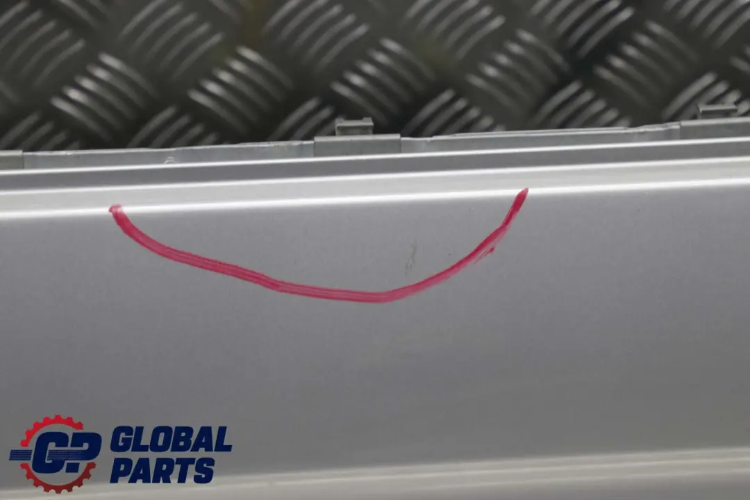 Tür vorne rechts Titansilber Titan Silber Metallic - 35 für BMW X5 er E53 mit Teilenummer 8256824 BMW X5 er E53 Tür vorne rechts Titansilber Titan Silber Metallic - 35 - SKU 8256824-TS1 - Teilenummer 8256824