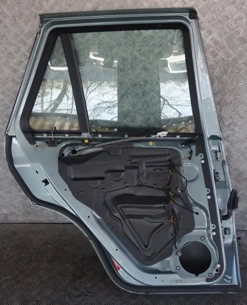 Door Rear Left N/S Graugruen Grey Green Metallic - 442 to BMW X5 Series E53 1 with Part number 8256827 BMW X5 Series E53 1 Door Rear Left N/S Graugruen Grey Green Metallic - 442 - SKU 8256827-GG1 - Part number 8256827