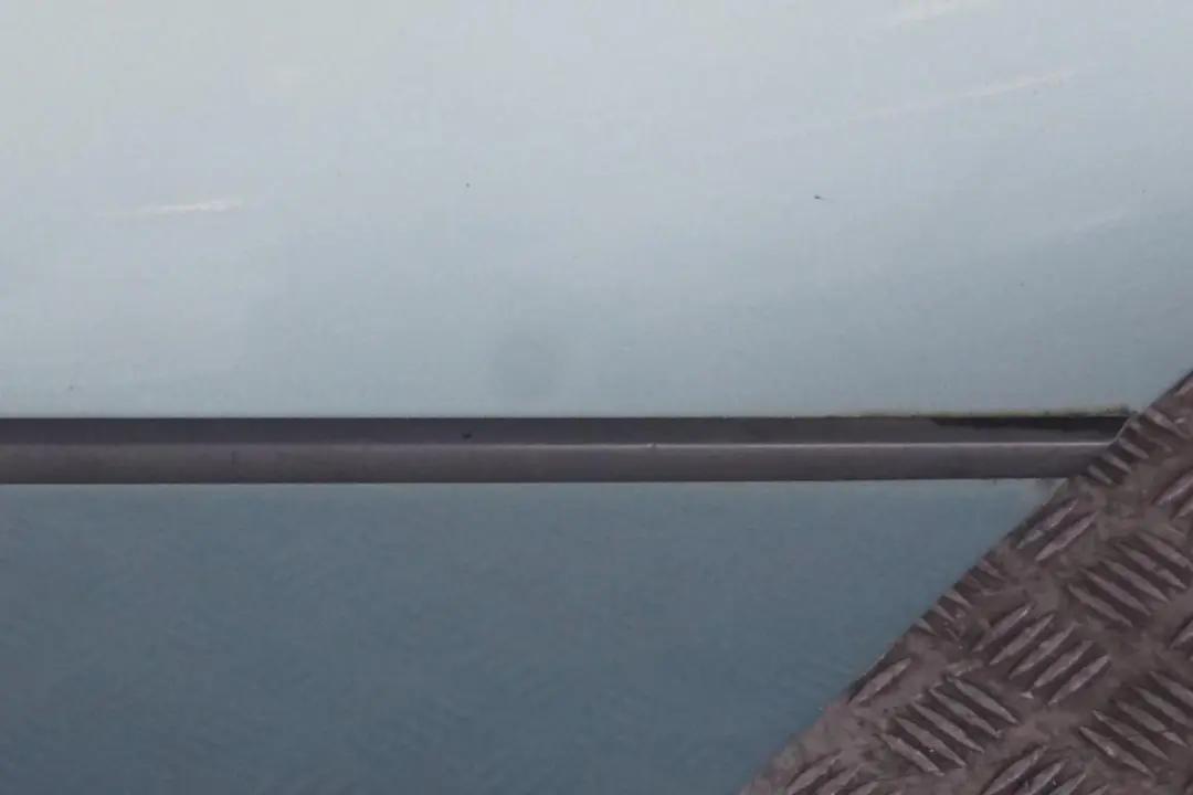 Door Rear Left N/S Graugruen Grey Green Metallic - 442 to BMW X5 Series E53 1 with Part number 8256827 BMW X5 Series E53 1 Door Rear Left N/S Graugruen Grey Green Metallic - 442 - SKU 8256827-GG1 - Part number 8256827