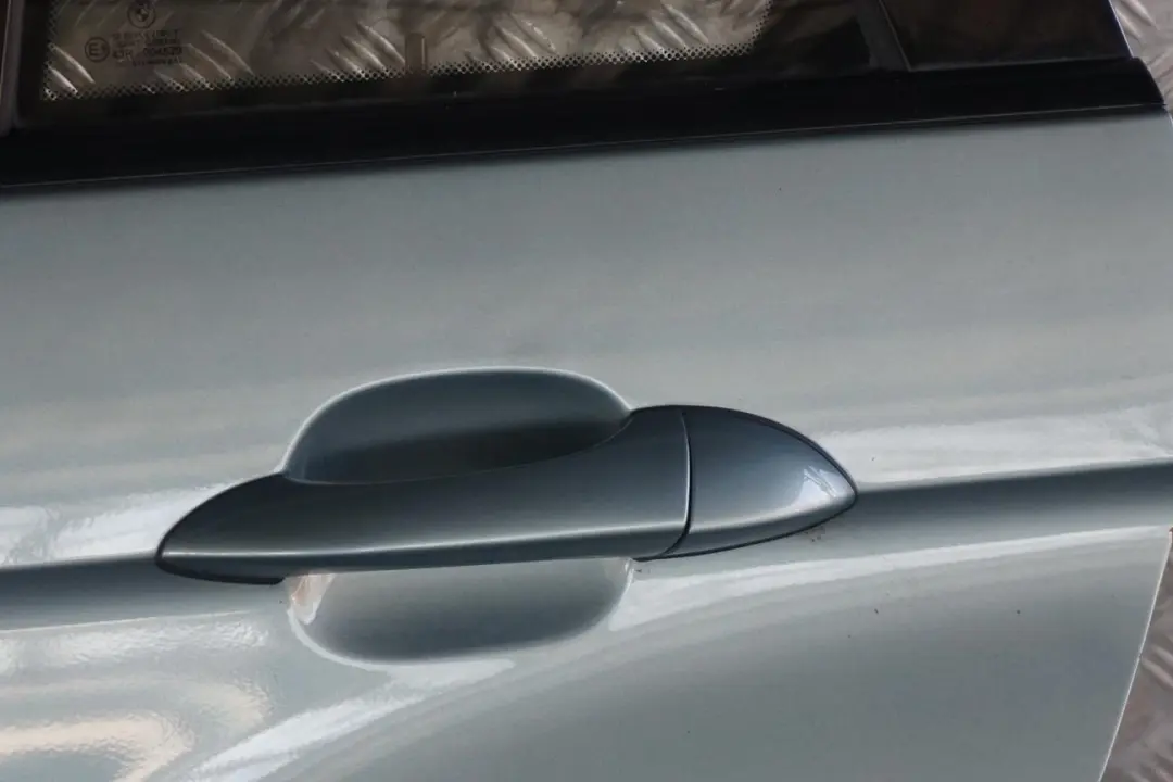 Door Rear Left N/S Graugruen Grey Green Metallic - 442 to BMW X5 Series E53 1 with Part number 8256827 BMW X5 Series E53 1 Door Rear Left N/S Graugruen Grey Green Metallic - 442 - SKU 8256827-GG1 - Part number 8256827