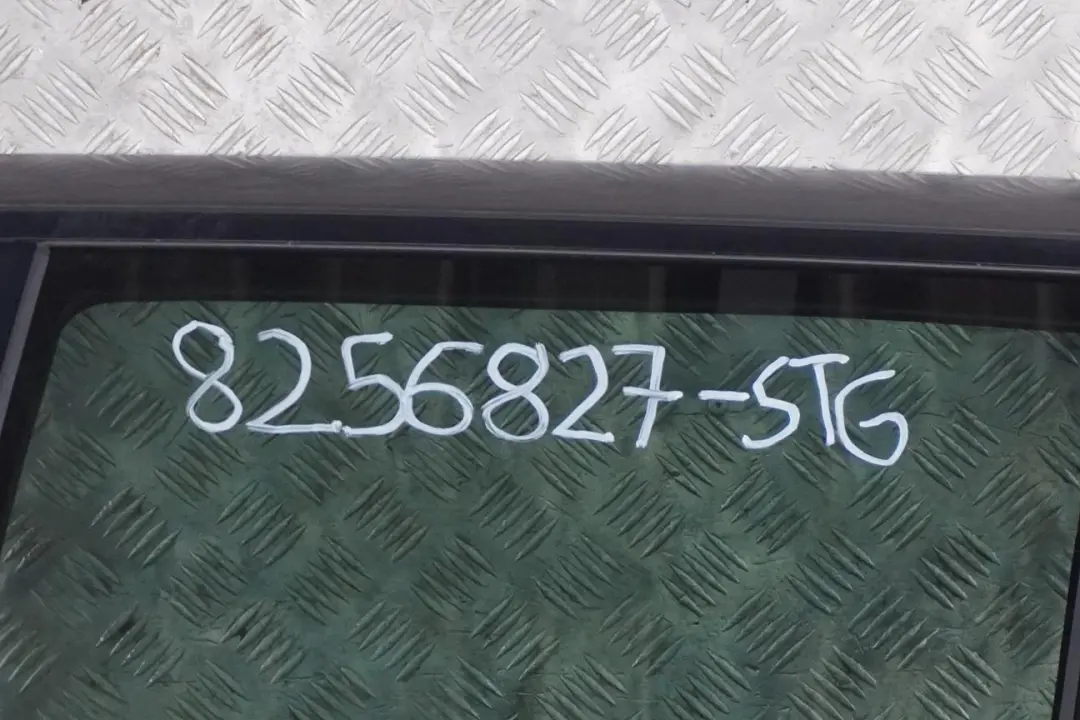 Puerta Trasera Izquierda Sterlinggrau Gris Sterling Metalizado - 472 para BMW X5 E53 con número de pieza 8256827-STG BMW X5 E53 Puerta Trasera Izquierda Sterlinggrau Gris Sterling Metalizado - 472 - SKU 8256827-STG - Número de pieza 8256827-STG