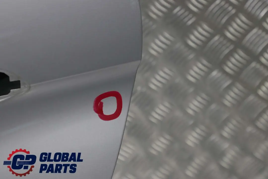 Porta Posteriore Sinistra Argento-Titanio Titan - 354 per BMW X5 E53 11 con numero di parte 8256827 BMW X5 E53 11 Porta Posteriore Sinistra Argento-Titanio Titan - 354 - SKU 8256827-TS11 - Numero di parte 8256827